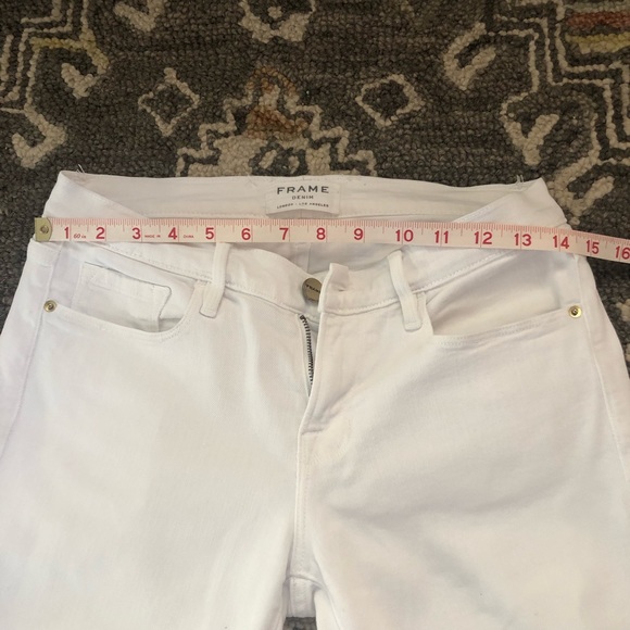 Frame White Skinny Jeans - Size 25 - Picture 5 of 11